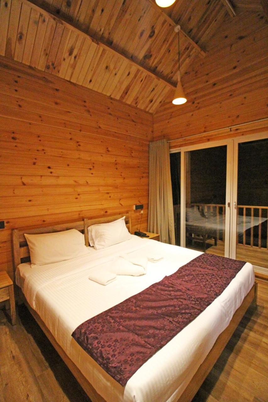 Larive Beach Resort Vagator Exterior foto